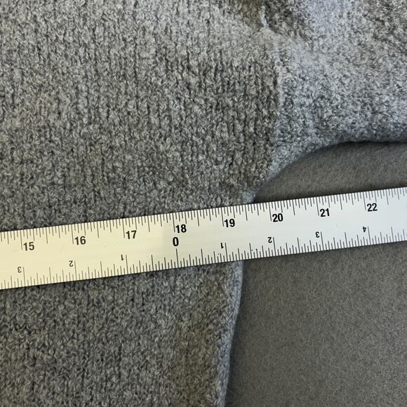 Skull Cashmere Sweater Womens 0S Gray Merino Wool  Halloween Goth Emo Spooky - Picture 4 of 9